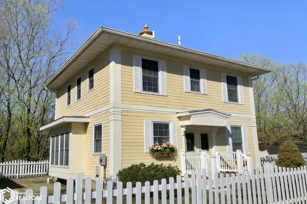 716 Orchard Place, Fairfield, IA 52556