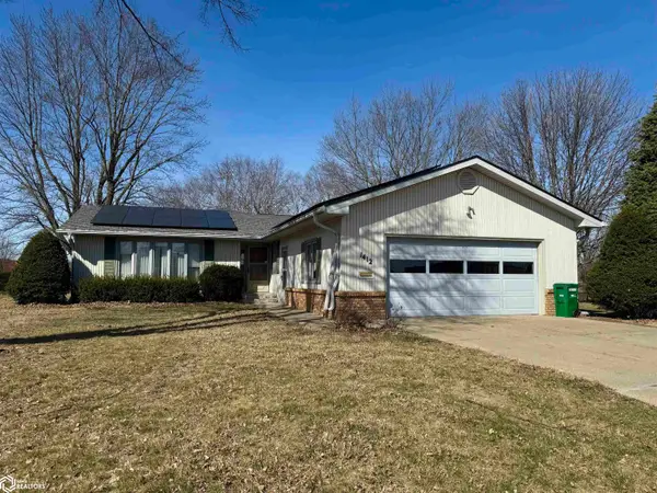 1412 Elm Drive, Creston, IA 50801