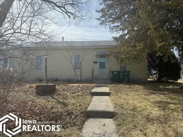 300 E Stone Avenue, Fairfield, IA 52556