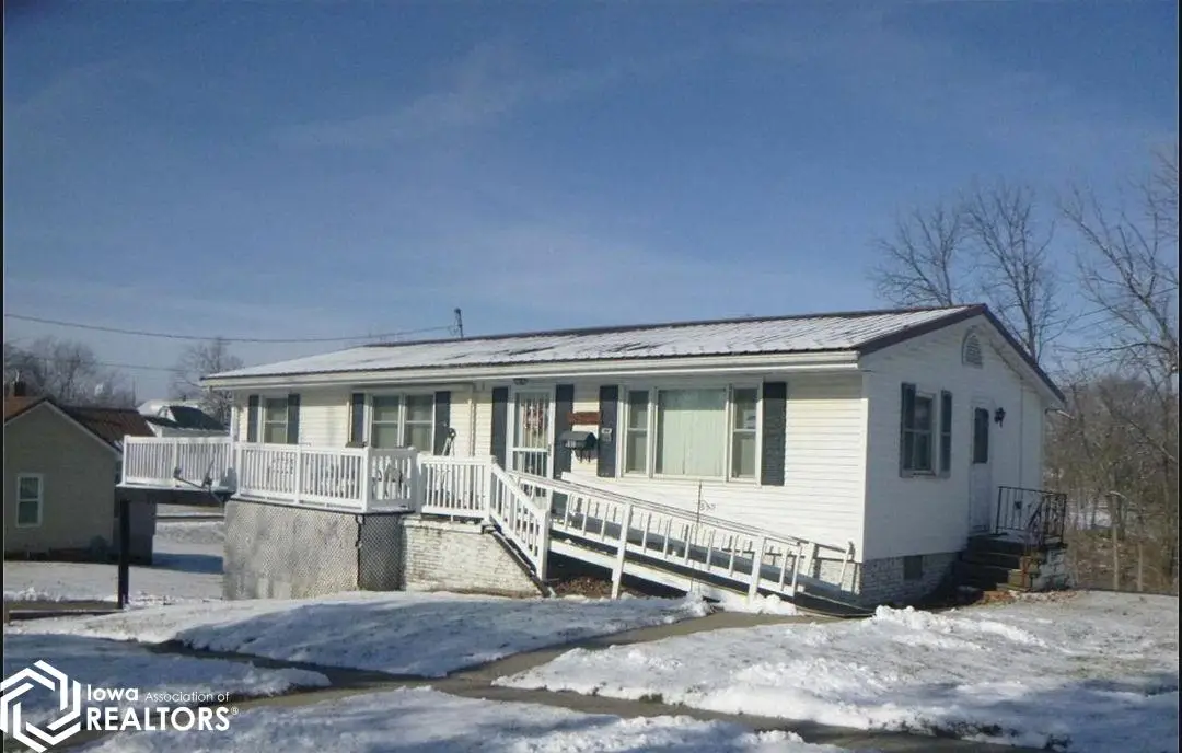 610 E Elm Street, Sigourney, IA 52591 - #1