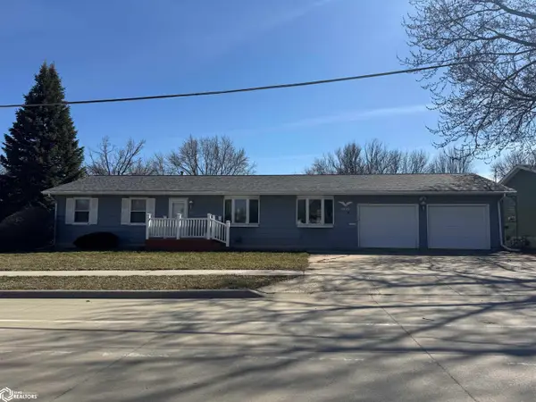 1909 Main Avenue, Clear Lake, IA 50428