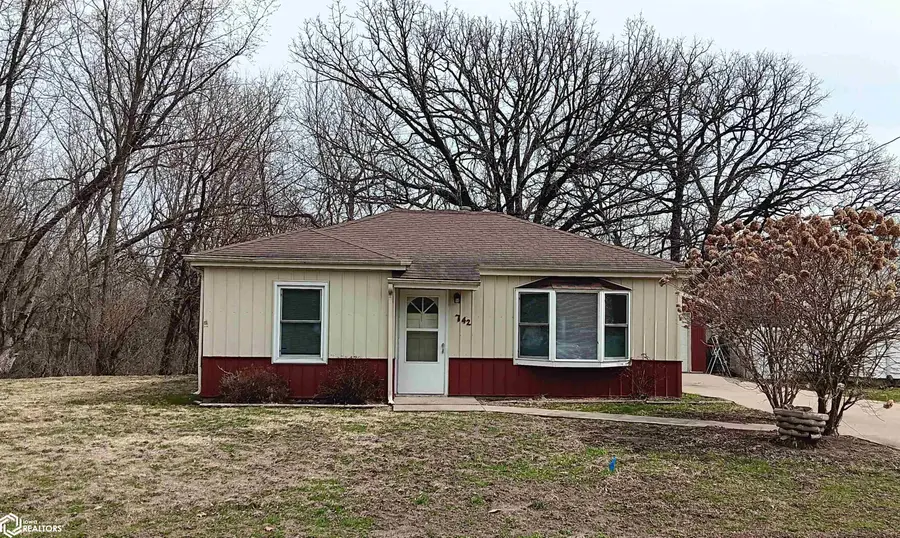 742 Pocahontas Lane, Ottumwa, IA 52501 - #3