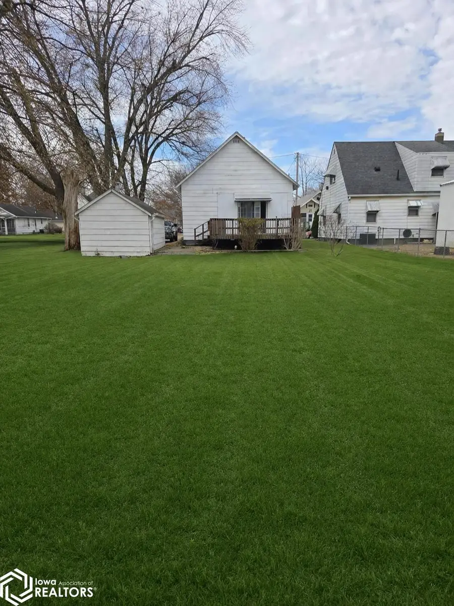 546 S Webster Street, Ottumwa, IA 52501 - #2