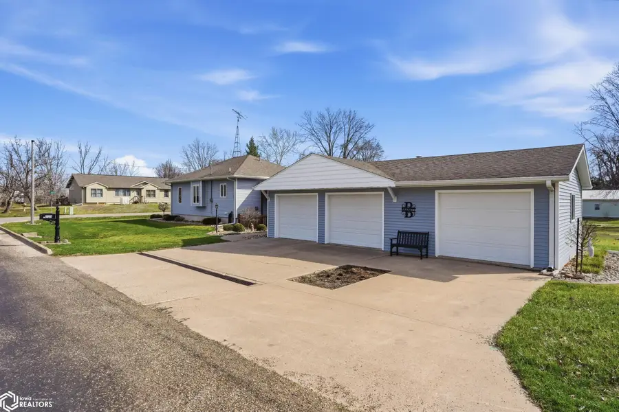 502 E Oak Street, Salem, IA 52649 - #2