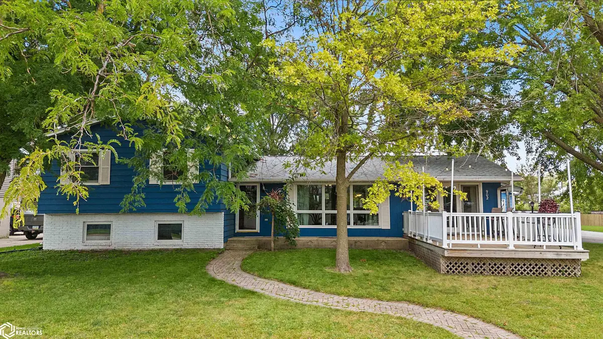 902 N Shore Drive, Clear Lake, IA 50428 - #1