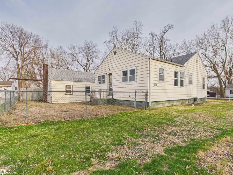 1421 Asbury Avenue, Ottumwa, IA 52501 - #2