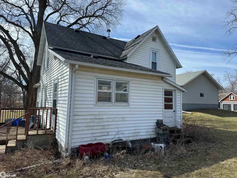 1112 S 9th Place, Clear Lake, IA 50428 - #2