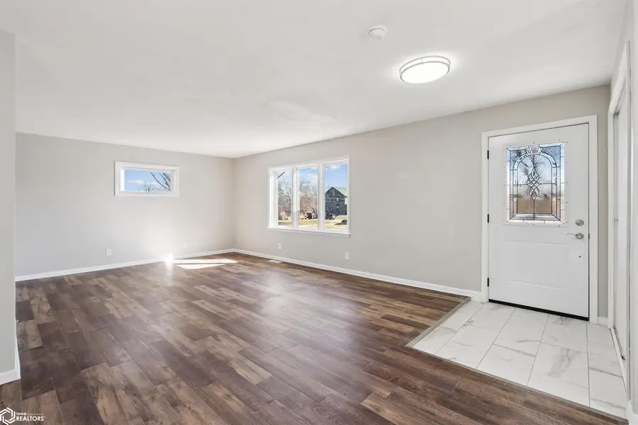 523 N B Street, Oskaloosa, IA 52577 - #2