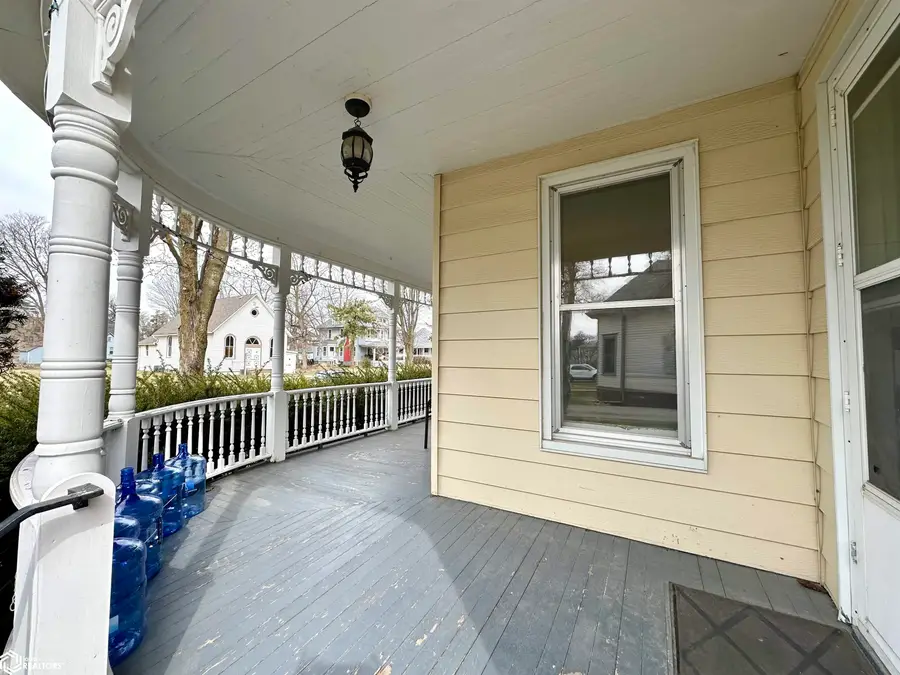 1132 Elm Street, Grinnell, IA 50112 - #2