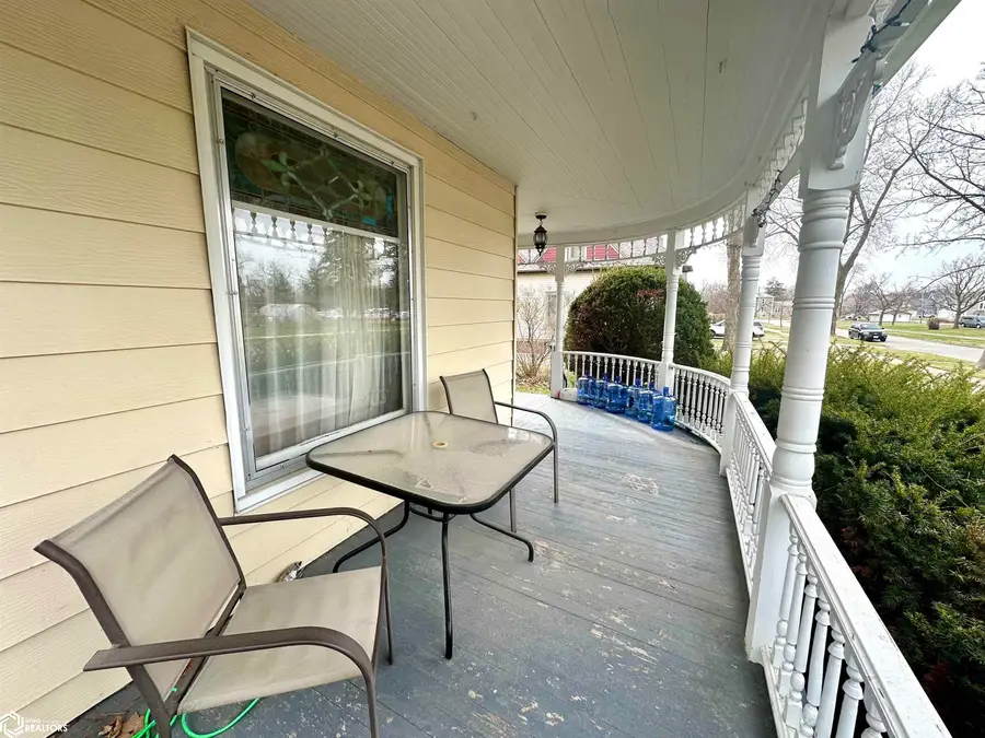 1132 Elm Street, Grinnell, IA 50112 - #3