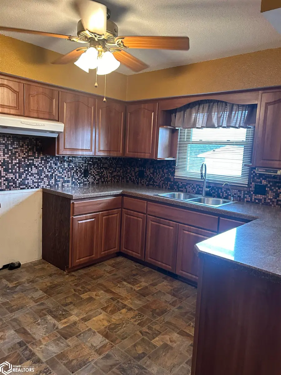 205 NW 12th Street, Pocahontas, IA 50574 - #3