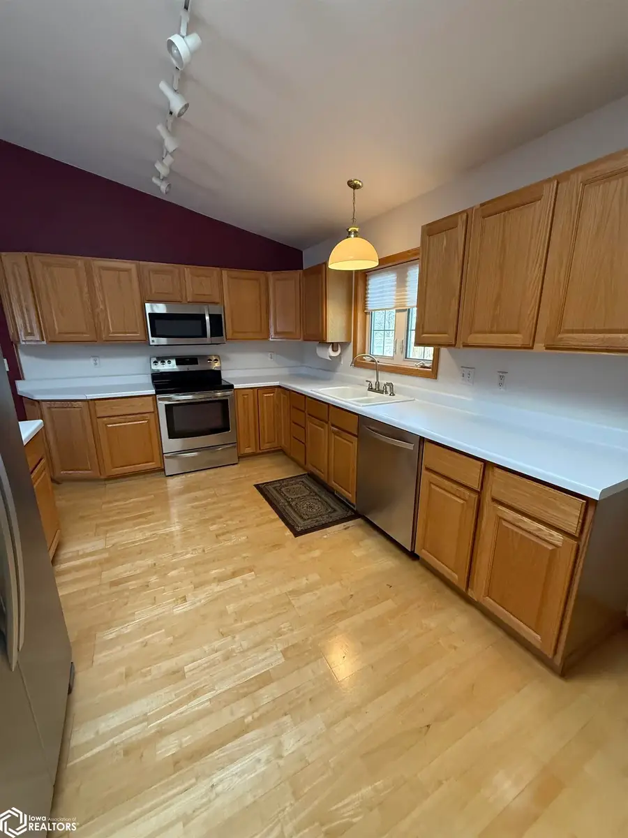 1807 Koestner Street, Burlington, IA 52601 - #3