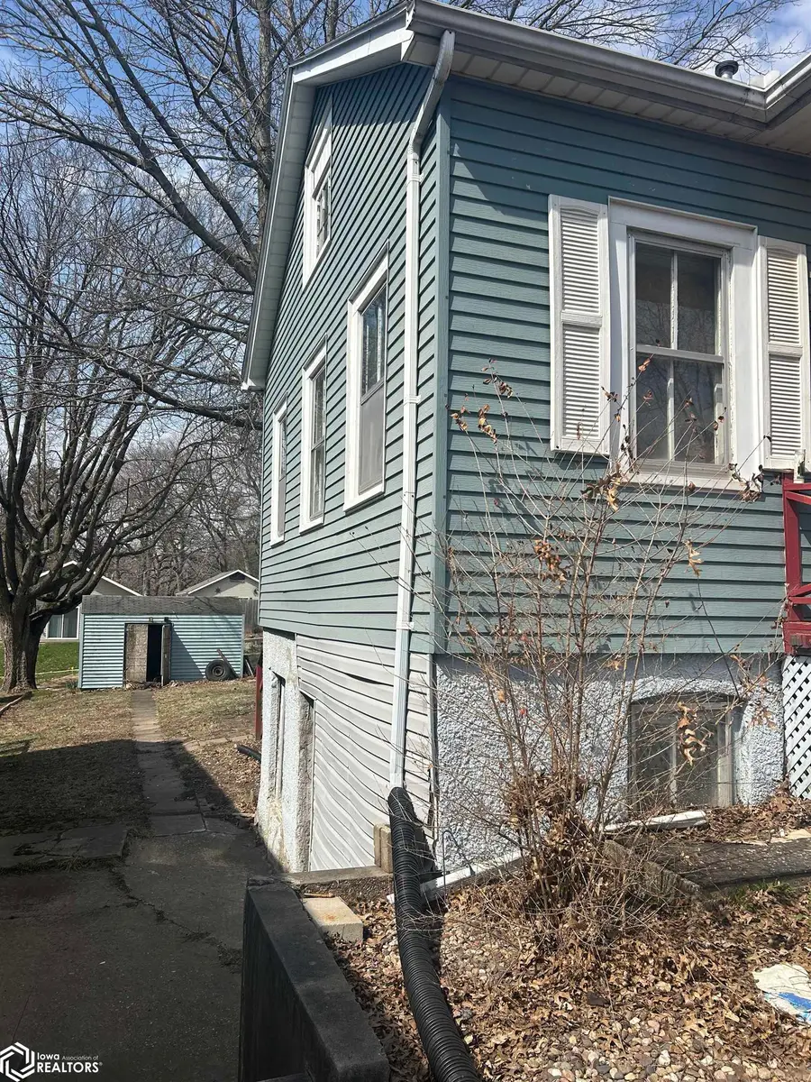 1505 Gnahn Street, Burlington, IA 52601 - #3