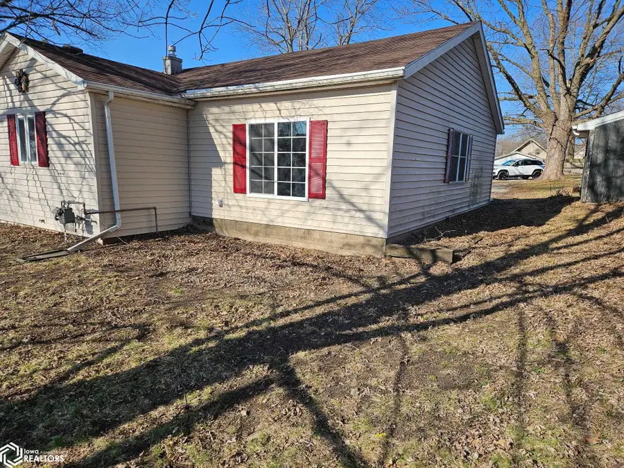 305 S Locust St., Mount Pleasant, IA 52641 - #3