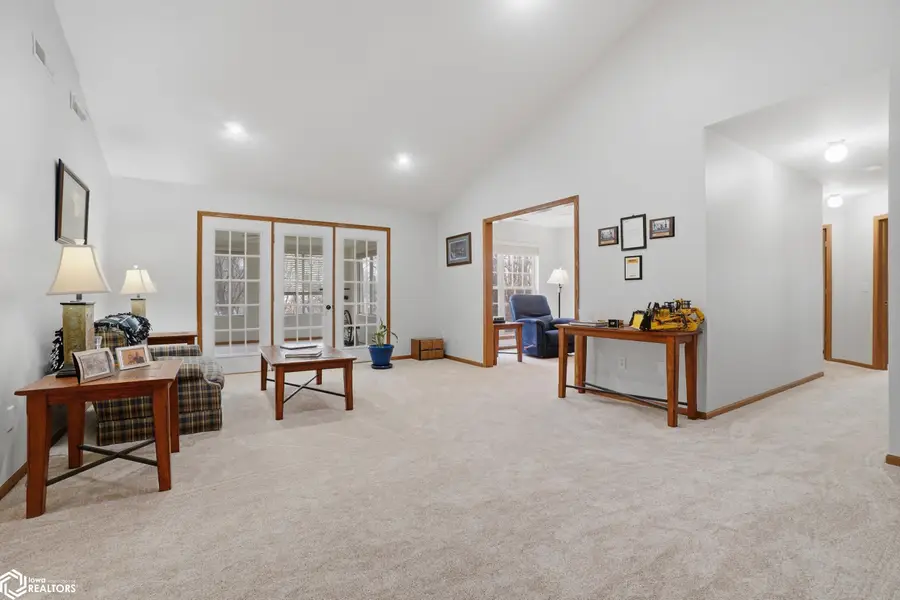 1404 Orchard Meadow Drive #C, Burlington, IA 52601 - #3