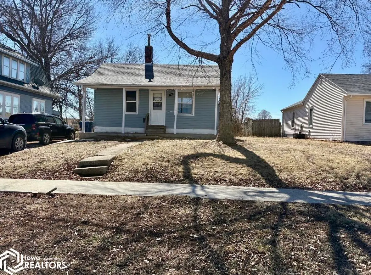 424 11th Street, Manning, IA 51455 - #1