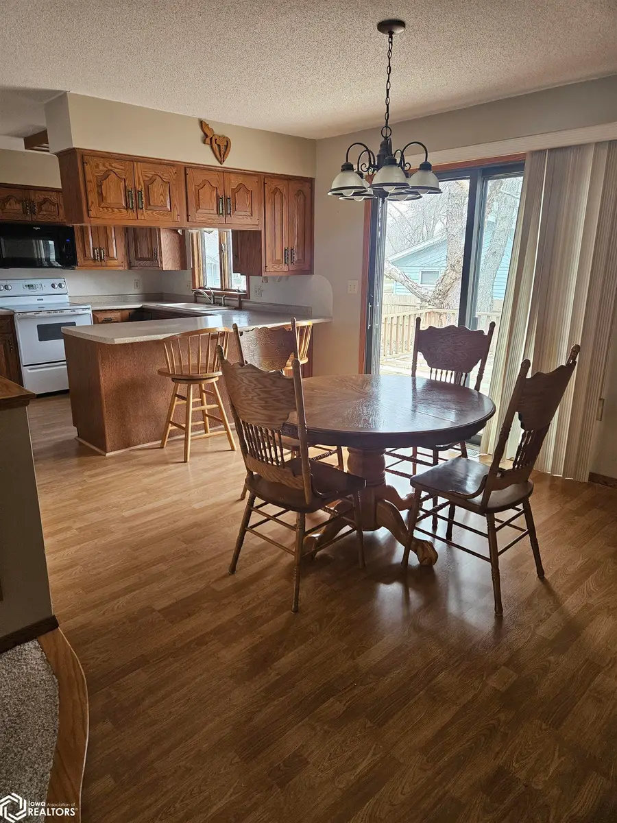 2011 E Lucas, Algona, IA 50511 - #3