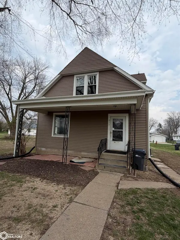 816 Cottonwood Court, Burlington, IA 52601