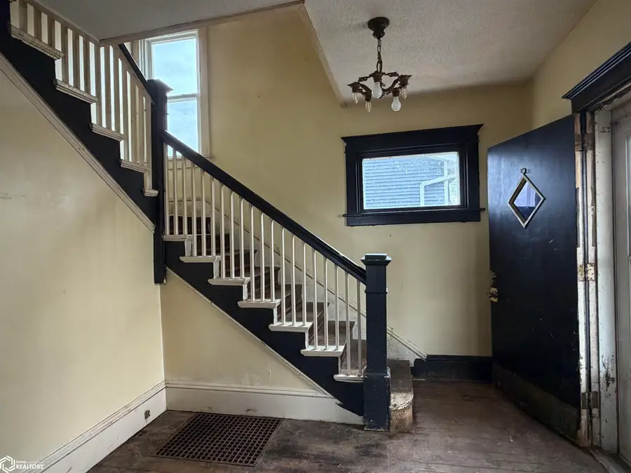 816 Cottonwood Court, Burlington, IA 52601 - #3