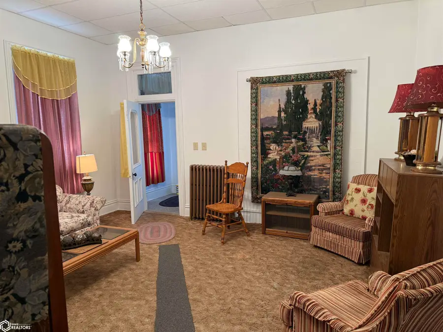 214 N Washington Street, Ottumwa, IA 52501 - #2