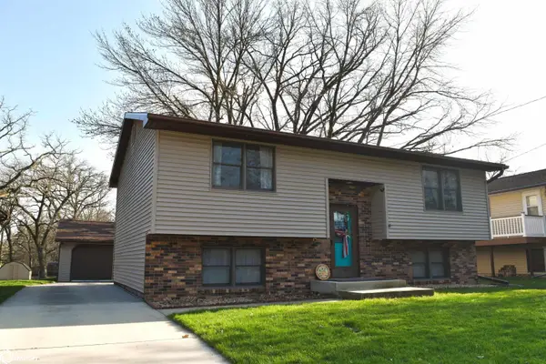 1121 15th St Ne, Mason City, IA 50401