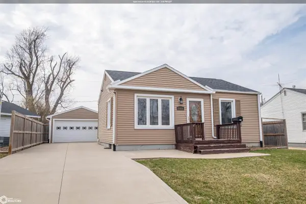 1013 S 10th Avenue, Marshalltown, IA 50158