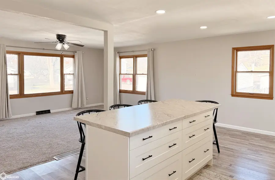 402 Newton Street, Guthrie Center, IA 50115 - #2