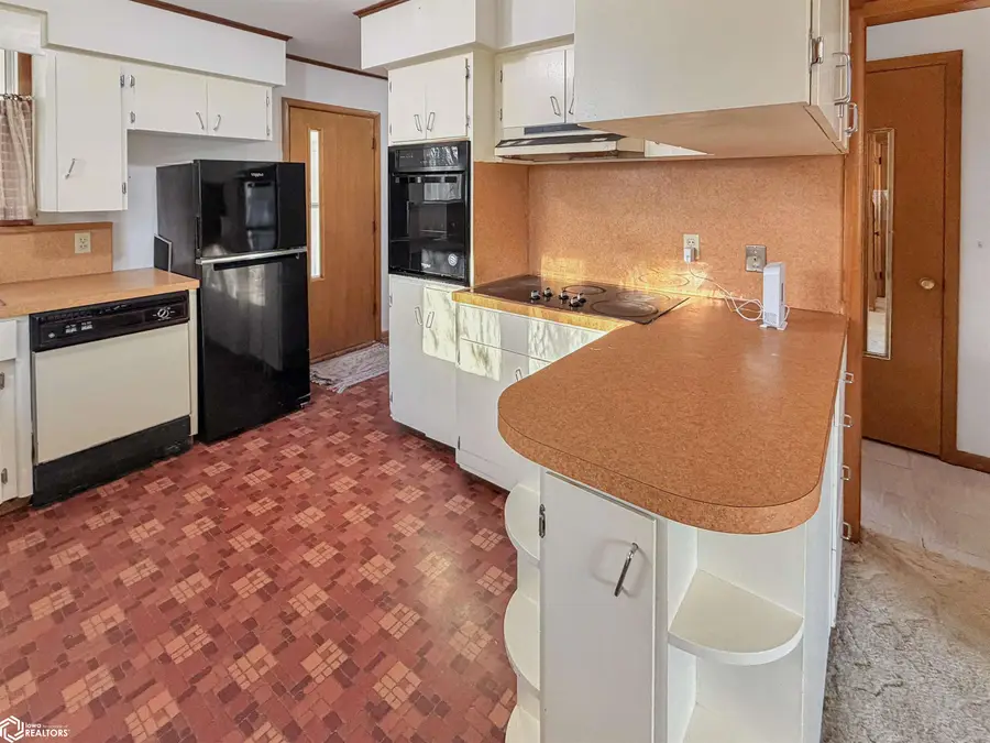 203 11th Se, Hampton, IA 50441 - #3