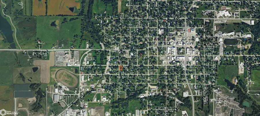 607 W Walnut Street, Bloomfield, IA 52537 - #2