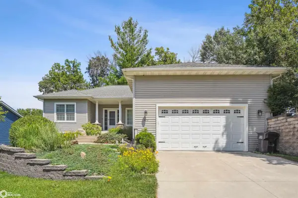 929 Sampson Drive, Nevada, IA 50201