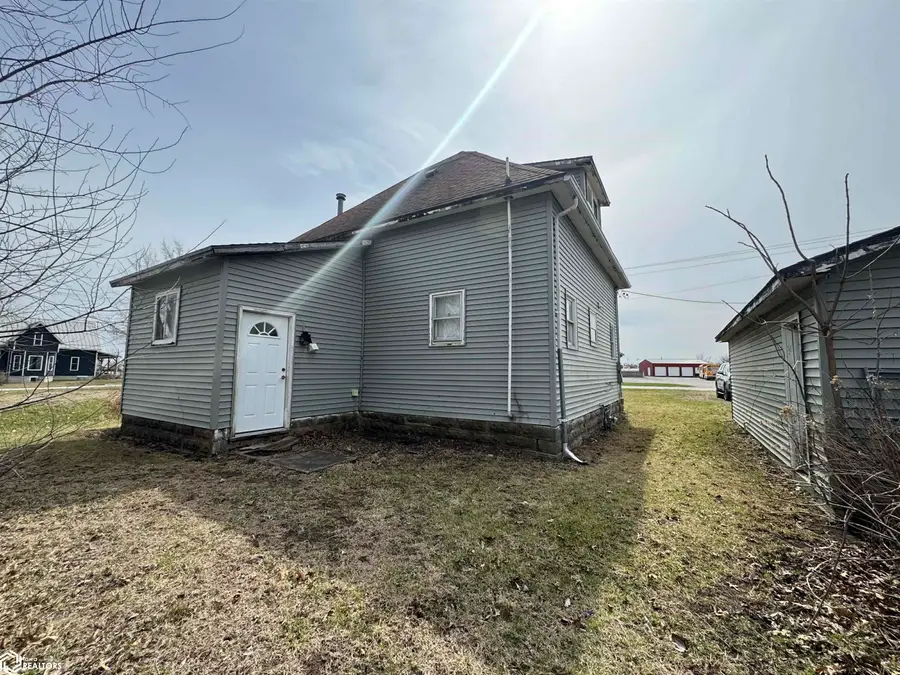 213 E Main Street, Seymour, IA 52590 - #3