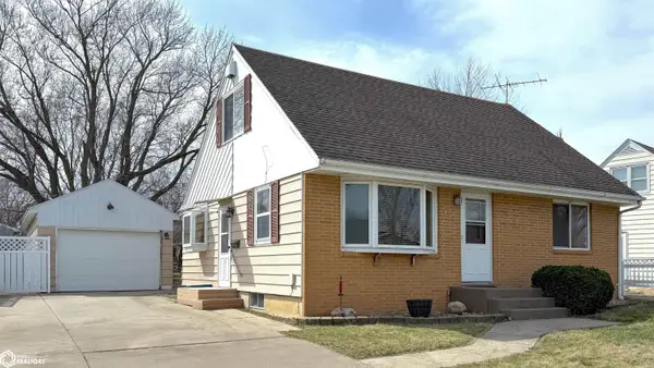 99 Mission Drive, Mason City, IA 50401