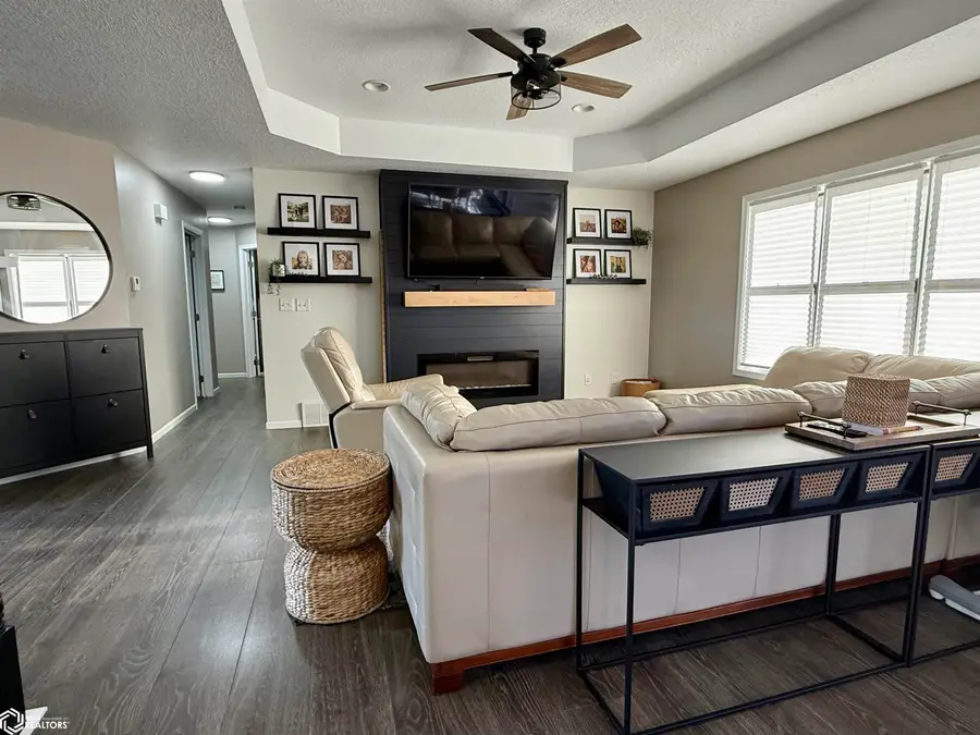 306 Briarwood Bend, Jefferson, IA 50129 - #3