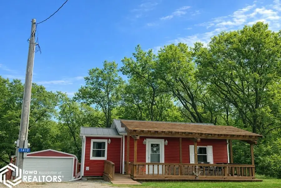 1410 E Ridge Drive, Brooklyn, IA 52211 - #3