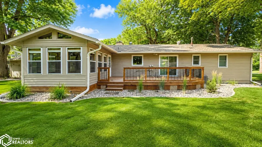 105 S Oakmont Drive, Forest City, IA 50436 - #3