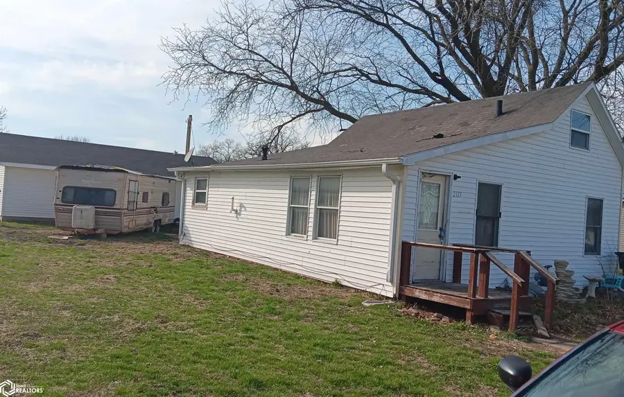 2115 Racine Avenue, Burlington, IA 52601 - #3