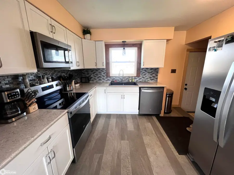 1501 S Main Street, Centerville, IA 52544 - #3