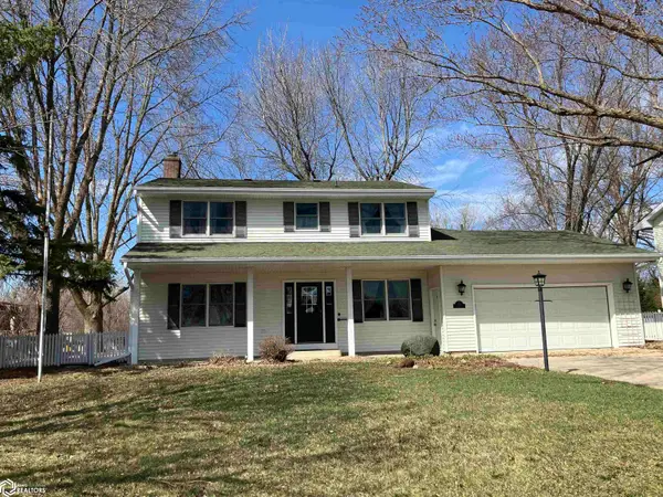 408 Orchard Lane, Clear Lake, IA 50428