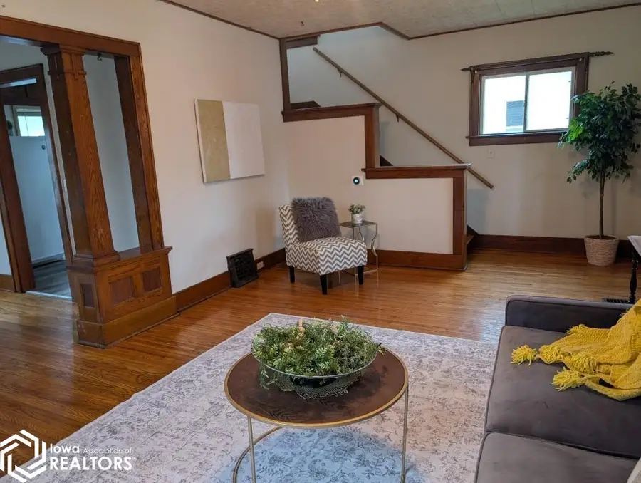 7 S Louisiana Avenue, Mason City, IA 50401 - #3