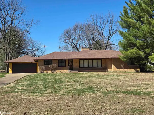 2419 Madison Avenue, Burlington, IA 52601