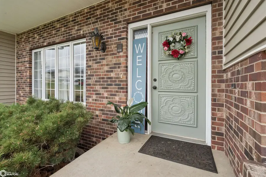 611 S Adams St., Mount Pleasant, IA 52641 - #2