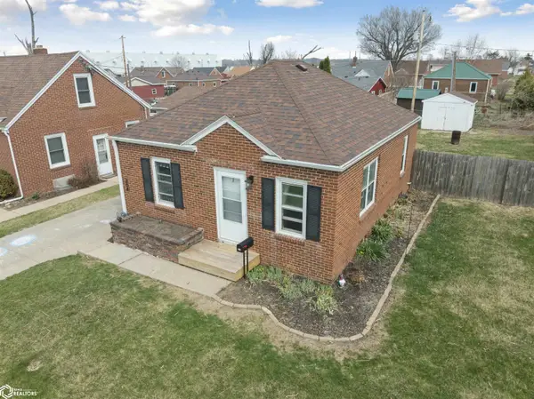 304 S 14th Avenue, Marshalltown, IA 50158