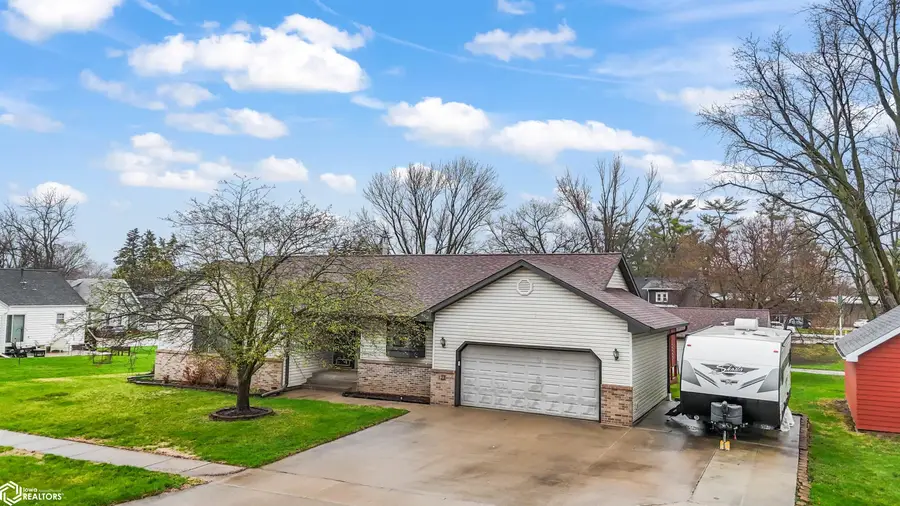 121 K Avenue, Nevada, IA 50201 - #3