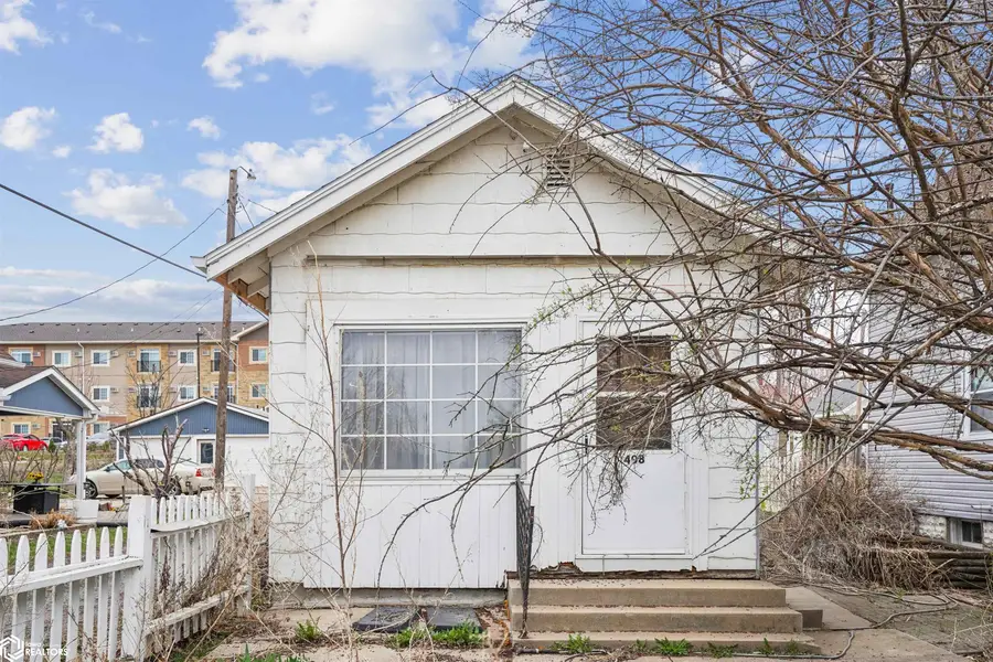 408 E Linn Street, Marshalltown, IA 50158 - #2