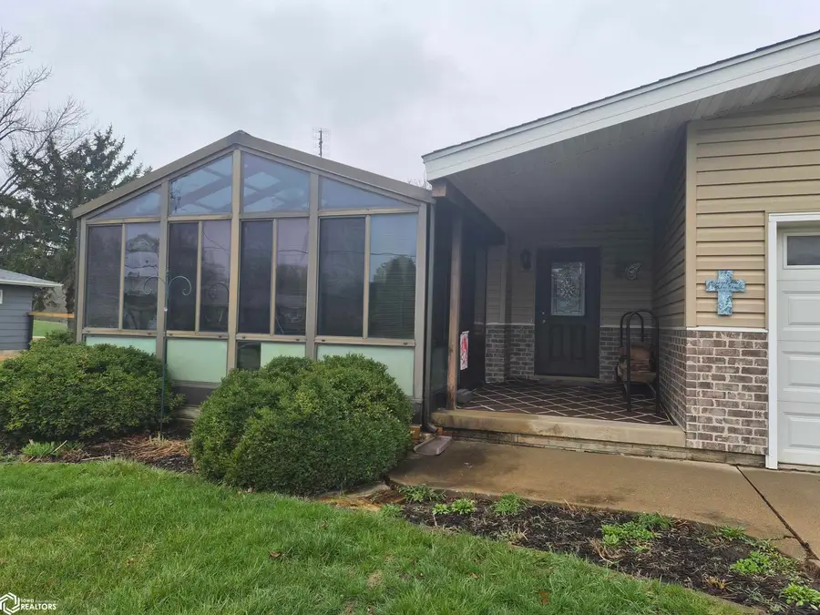 970 Jasper Avenue, Kellogg, IA 50135 - #2