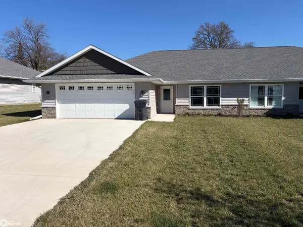 911 S 17th Street #2, Clarinda, IA 51632