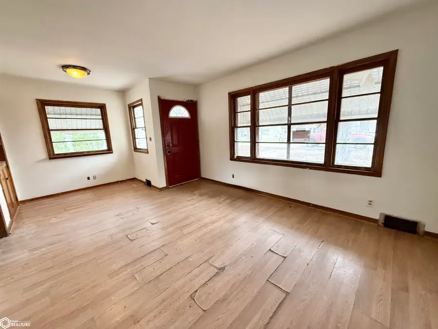 203 1st Street Ne, Rake, IA 50465 - #2