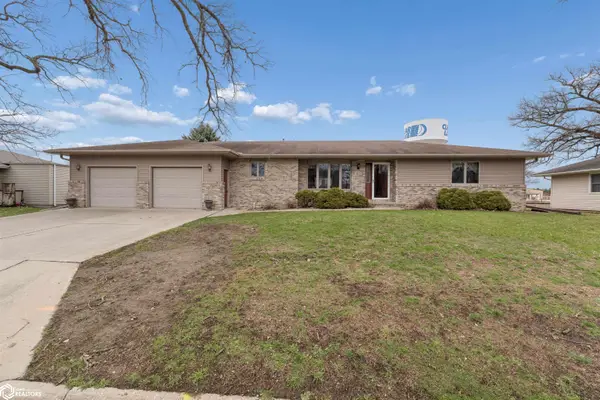 1800 W 7th Avenue N, Clear Lake, IA 50428