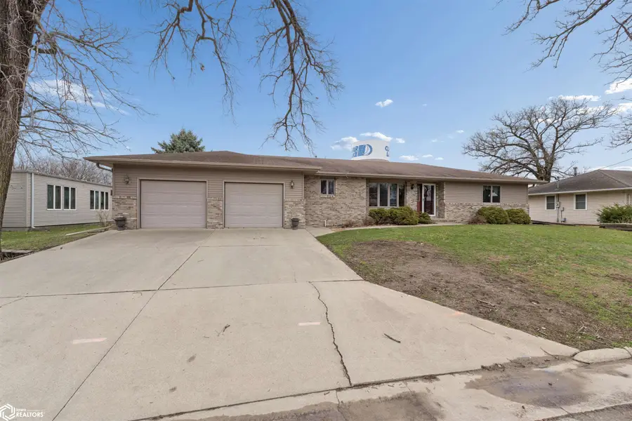 1800 W 7th Avenue N, Clear Lake, IA 50428 - #2