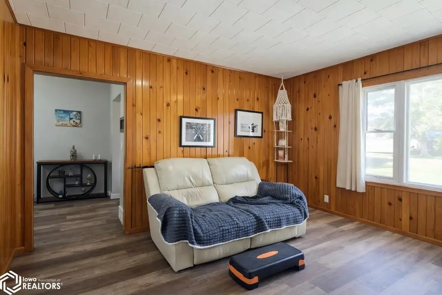 108 S Franklin Street, Lake Mills, IA 50450 - #2